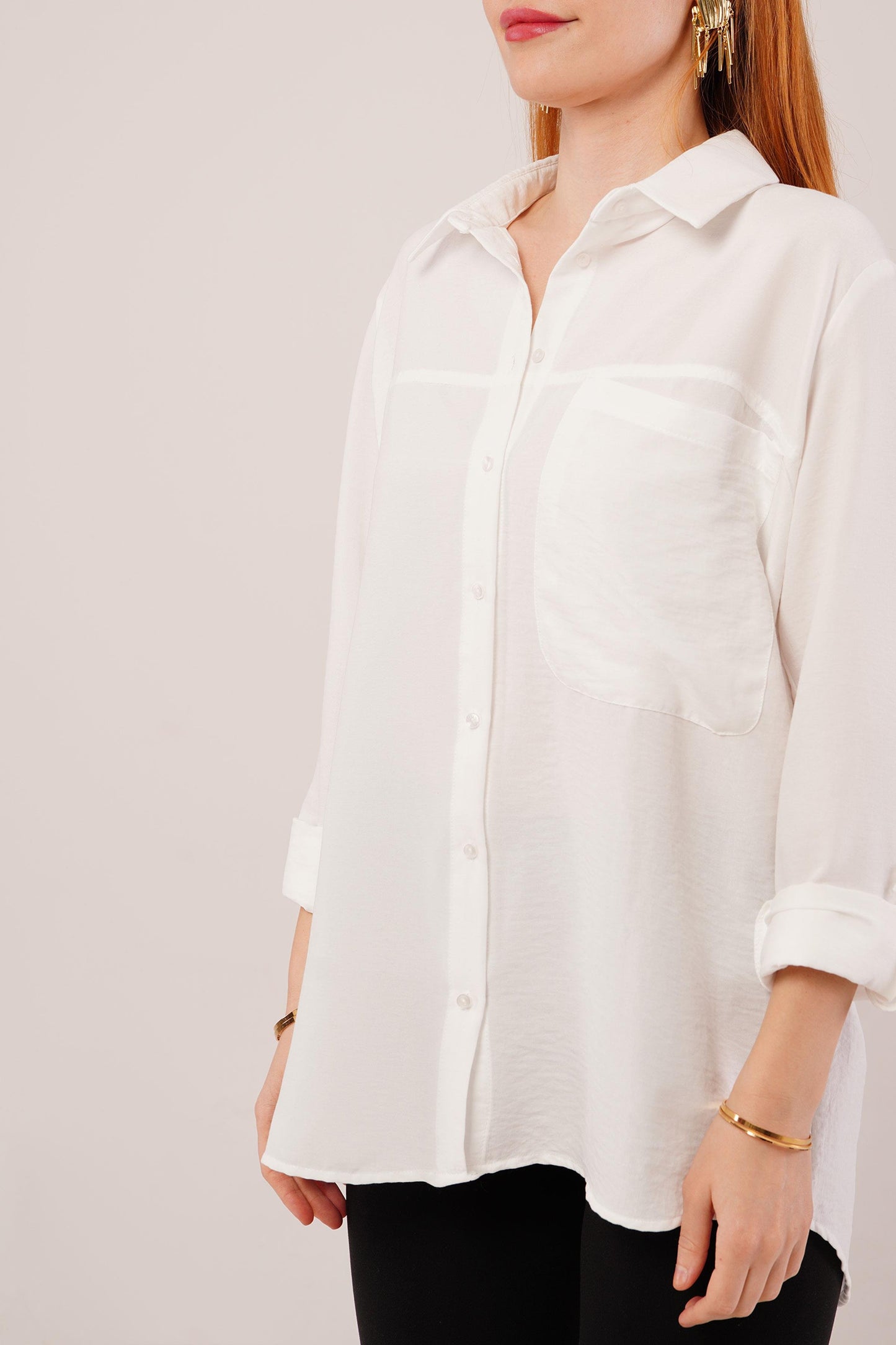 Salaş Kesim Cepli Beyaz Gömlek