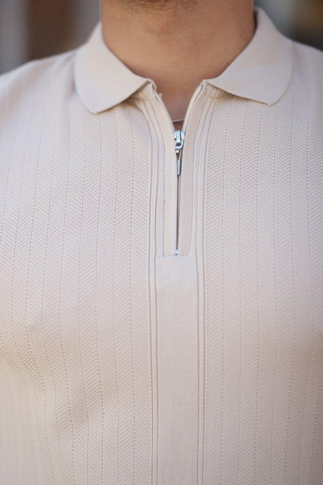 Erkek Yakası Fermuarlı Kısa Kollu T-shirt