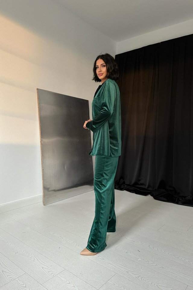 Zümrüt Klasik Gömlek Ve Pantolon Kadife Takım