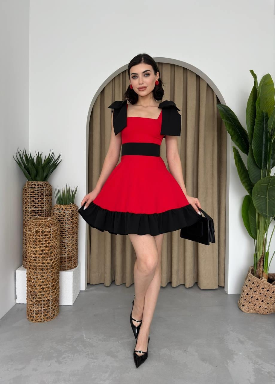 Miron Omuz Fiyonklu Elbise