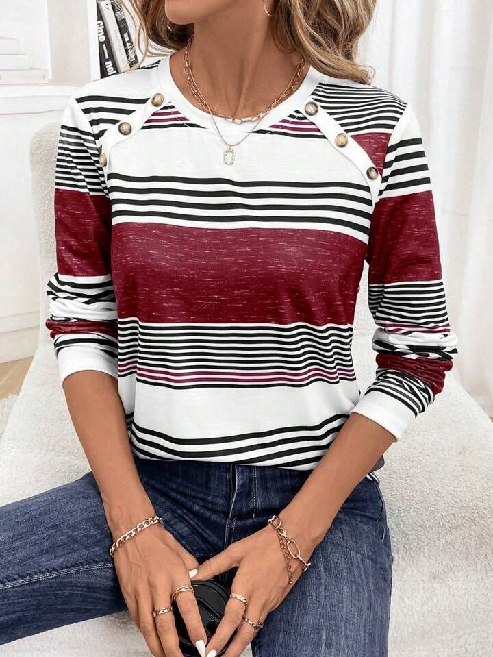 Kadın Uzun Kollu Bisiklet Yaka Düğme Detaylı Desenli Süprem Bluz