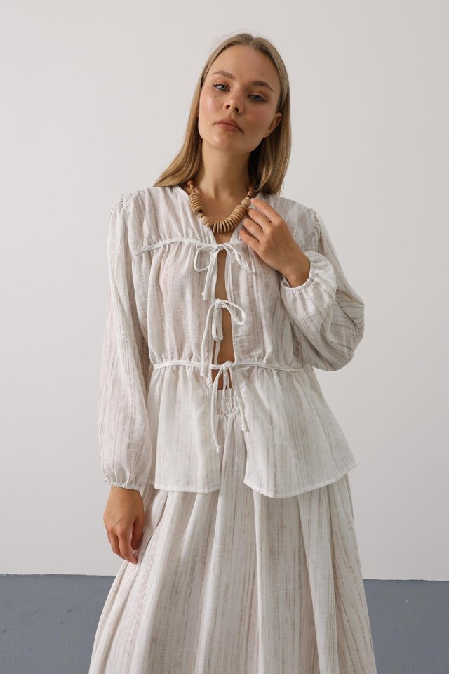 Önü Bağlamalı Etekli Takım - Taş