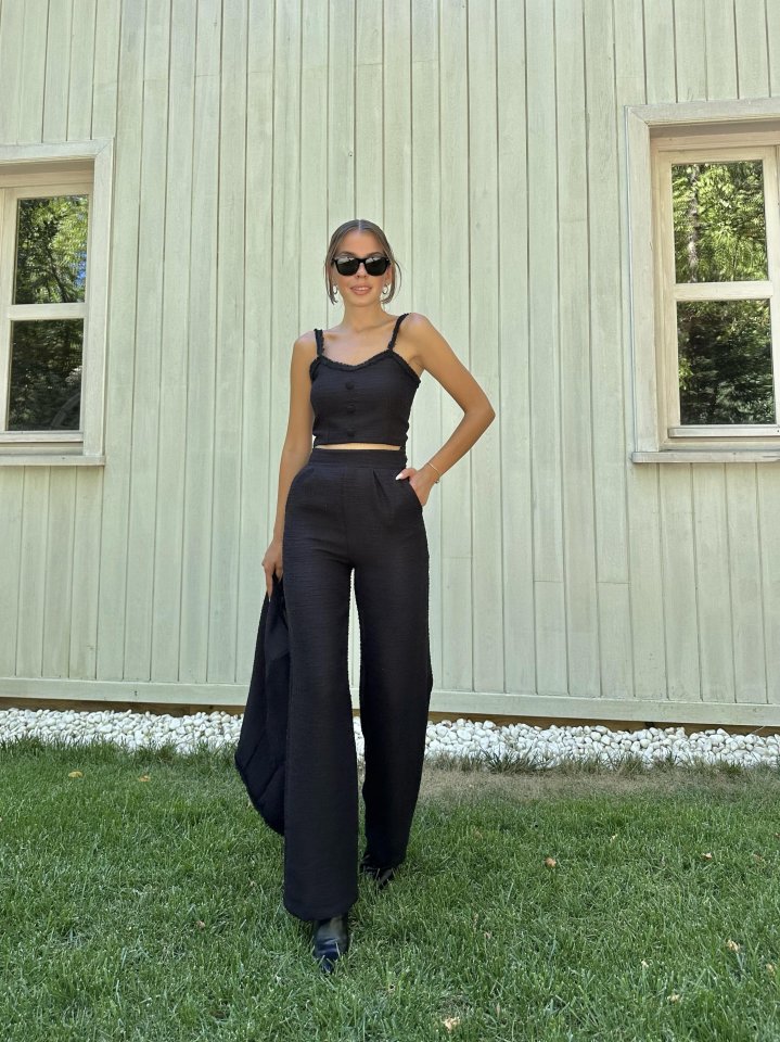 Siyah Askılı Büstiyer Ceket Ve Pantolon Takım