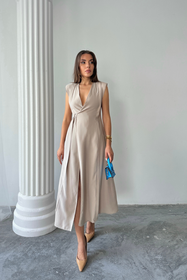 KRUVAZE VATKALI KOLSUZ ELBİSE MODAL KUMAŞ - Bej