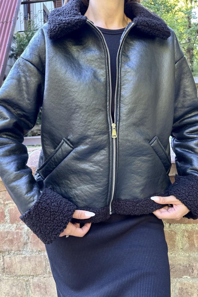 Siyah Kürklü Ceket