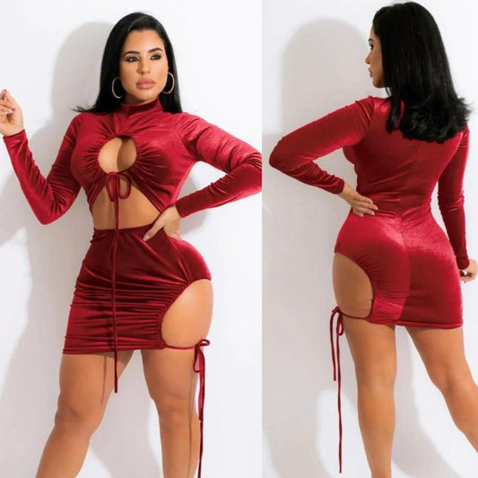 Kadın Uzun Kollu Full Dekolte Detay Kadife Kumaş Elbise