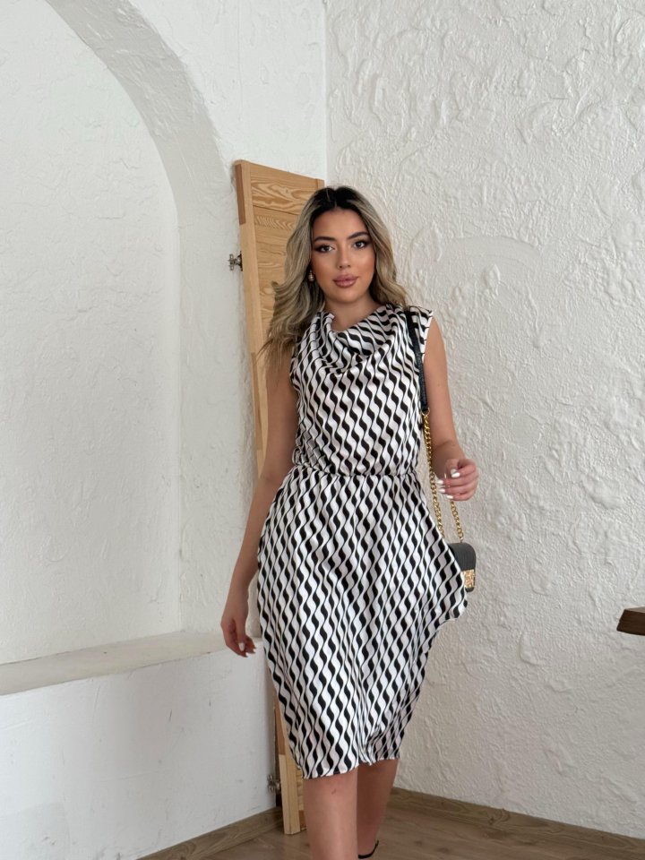 Kadın Degaje Yaka önden çapraz Detay Saten Midi Elbise