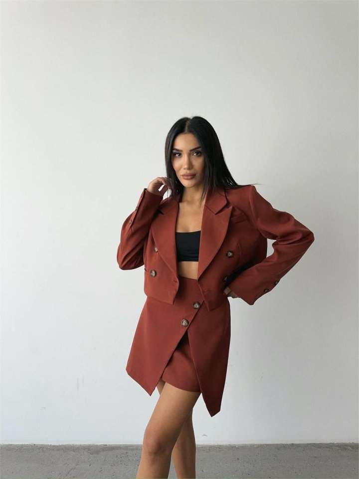 DÜĞME DETAYLI ETEK - CROP CEKET TAKIM - Kiremit