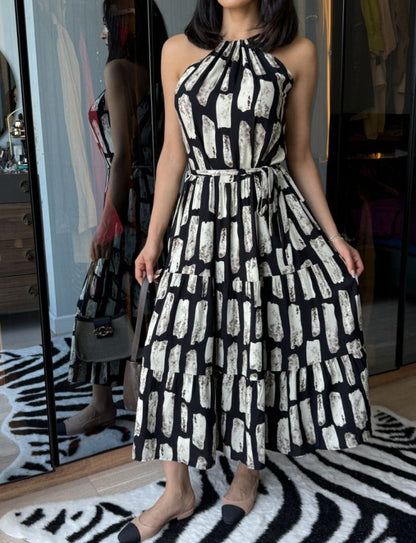 Kadın Viskon Kumaş Ip Askılı Halter Yaka Cepli Midi Boy Elbise