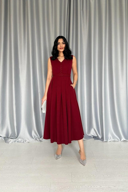 Bordo Önü Britli Pileli Elbise