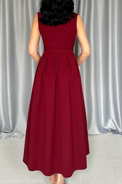 Bordo Önü Britli Pileli Elbise