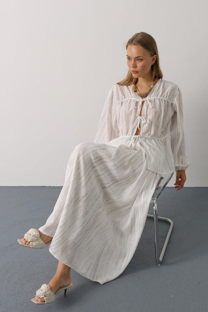 Önü Bağlamalı Etekli Takım - Taş