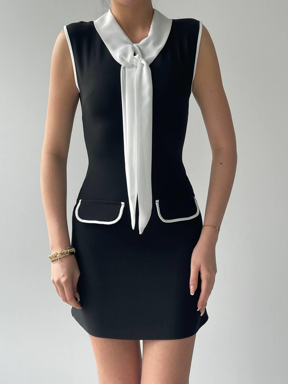 Area Fularlı Elbise