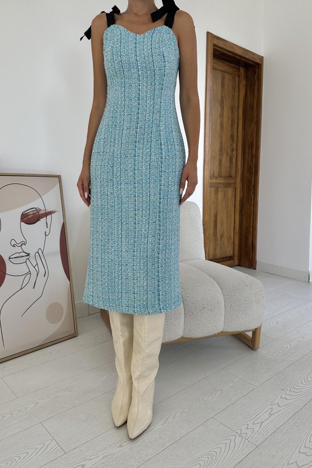 Mavi Kurdeleli Elbise