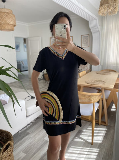Kadın Kısa Kollu V Yakalı Etnik Desen şerit Detaylı Viskon Elbise