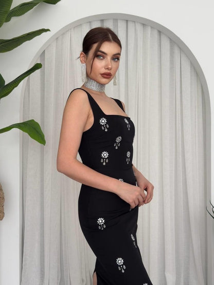 Ners Taş Detaylı Elbise