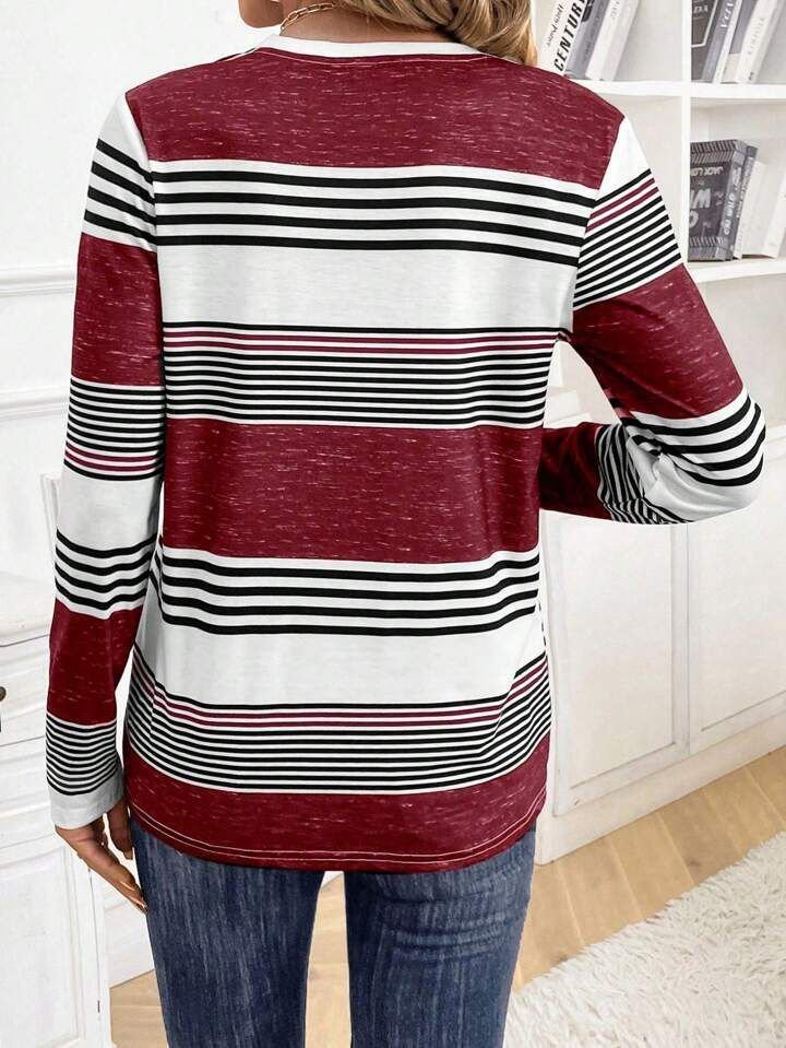 Kadın Uzun Kollu Bisiklet Yaka Düğme Detaylı Desenli Süprem Bluz