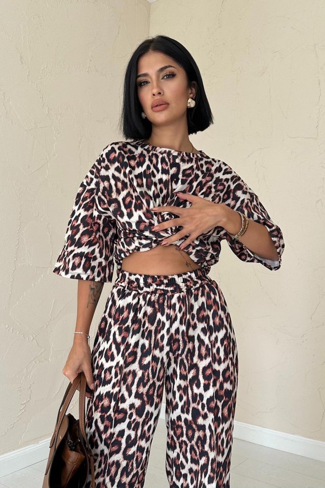 Leopar T-Shirt Ve Pantolon Takım