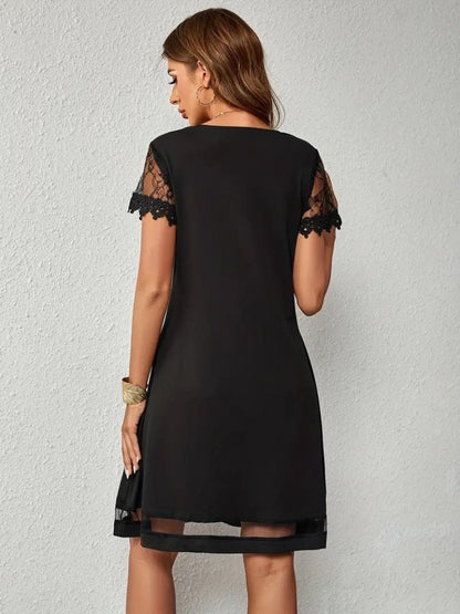 Kadın Kısa Kollu Lazer V Yakalı Etek Ucu Tül Detaylı Janjan Krep Elbise