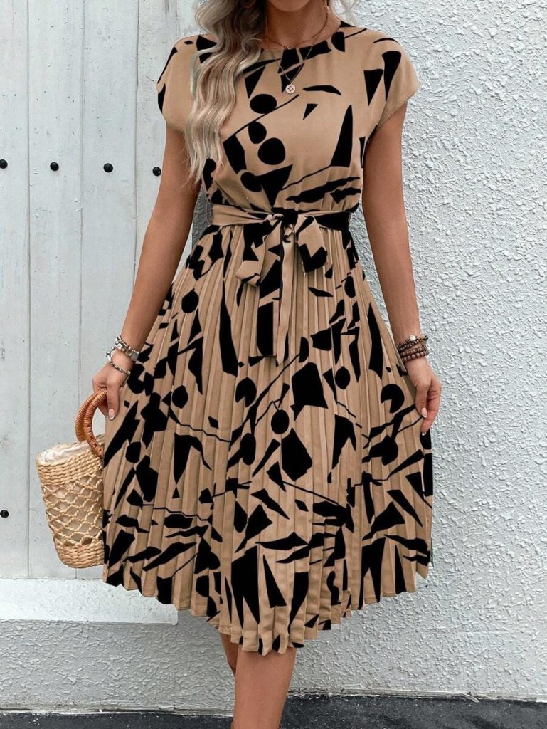 Kadın Kısa Yarasa Kollu Yuvarlak Yaka Beli Büzgülü Süprem Elbise