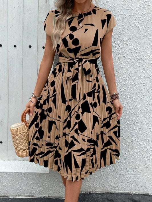 Kadın Kısa Yarasa Kollu Yuvarlak Yaka Beli Büzgülü Süprem Elbise