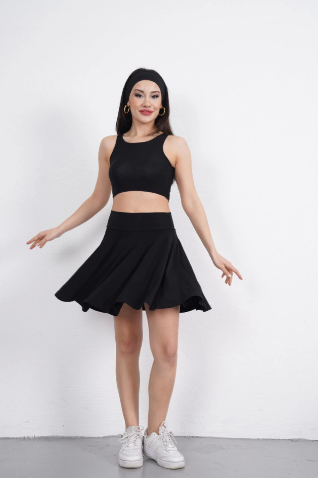 Sendy Kumaş Bisiklet Yaka Crop Şortlu Etek Ikili Takım - Siyah