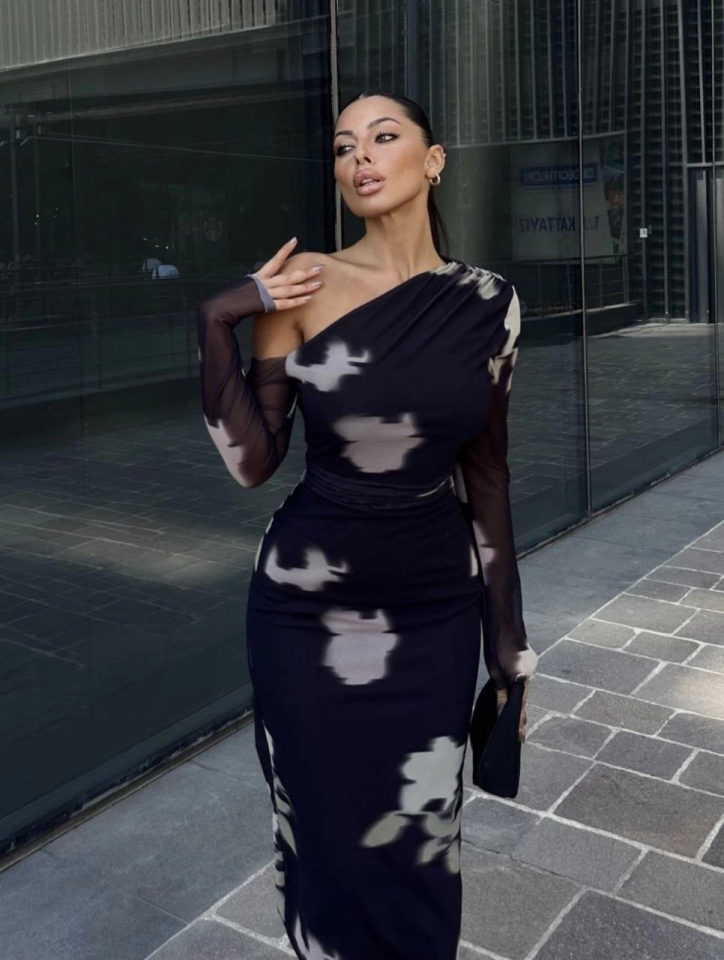 Tek Omuz Asimetrik Desenli Uzun Şifon Elbise - Siyah