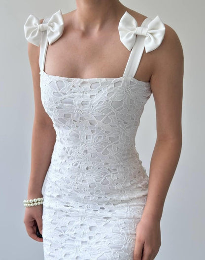 Egra Fiyonk Detaylı Elbise