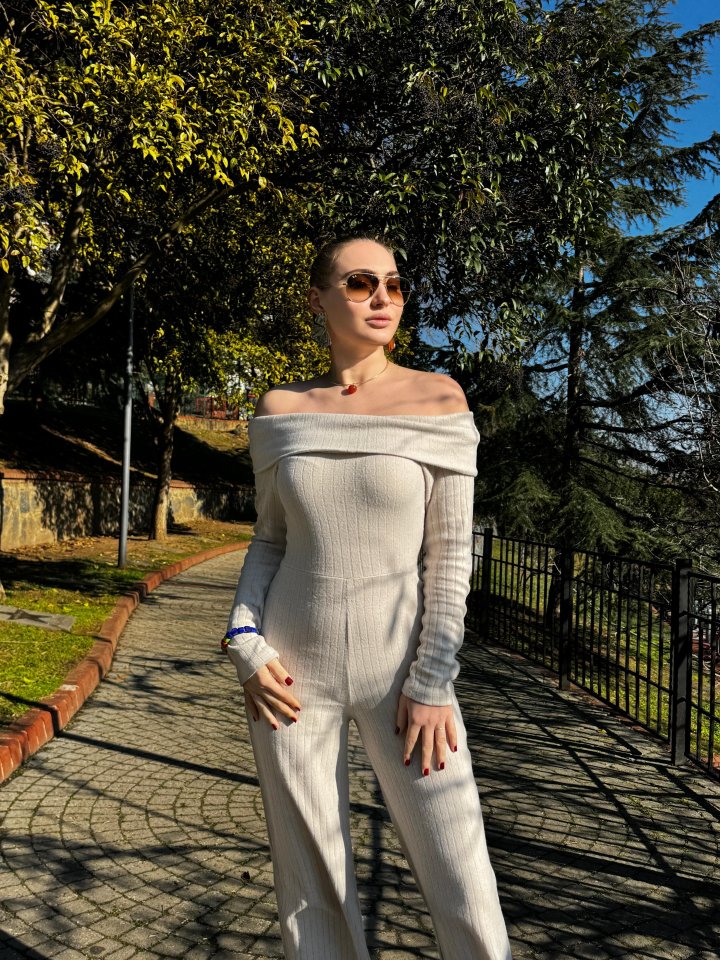 Kadın Uzun Kollu Madonna Yaka şardonlu Kaşkorse Tulum