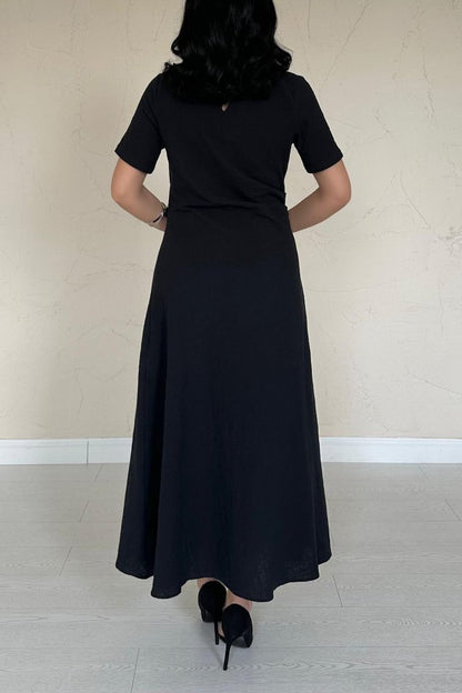 Siyah Pileli Bisiklet Yaka Elbise
