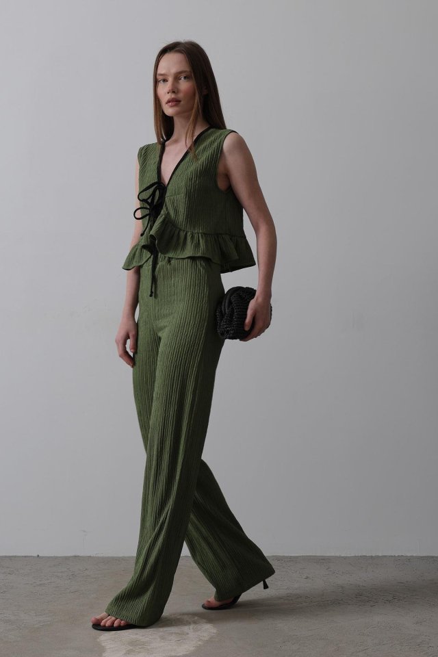 Önü Bağlamalı Volanlı Örme Takım - Haki