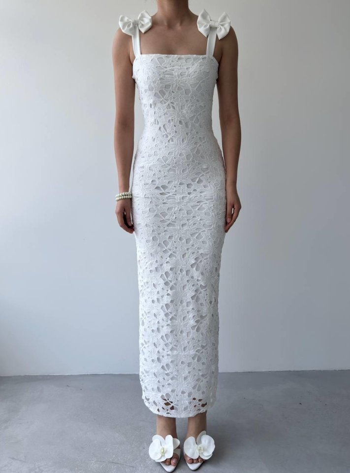 Egra Fiyonk Detaylı Elbise