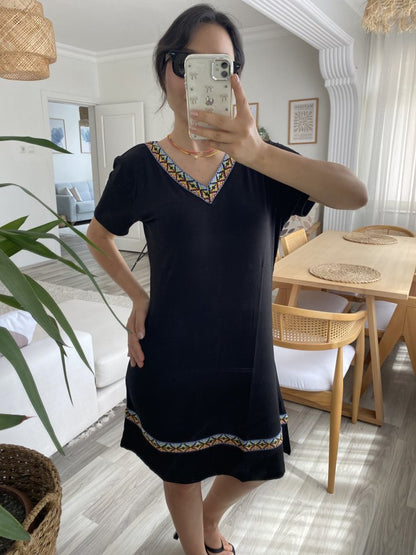 Kadın Kısa Kollu V Yakalı Etnik Desen şerit Detaylı Viskon Elbise