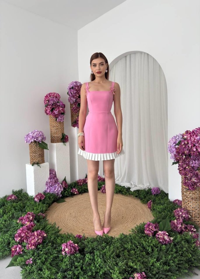 Steel Fiyonk Detay Elbise