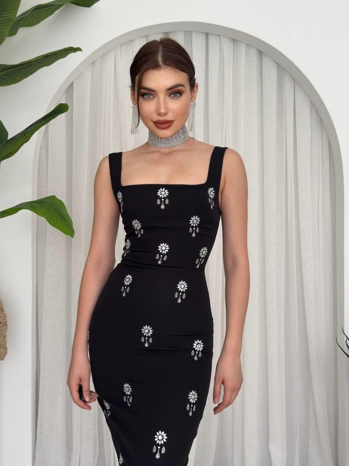 Ners Taş Detaylı Elbise