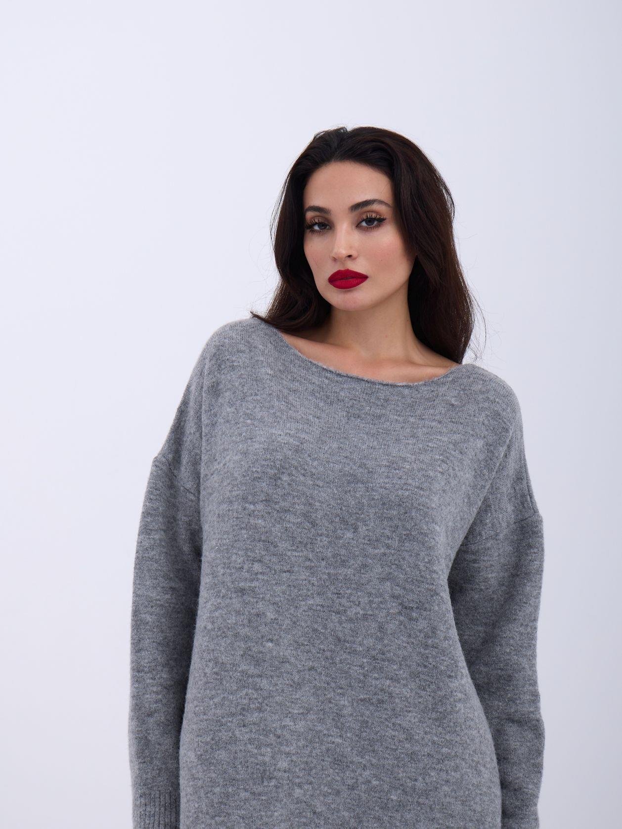 43221 TRİKO ARKA V SALAŞ KAZAK-GRİ